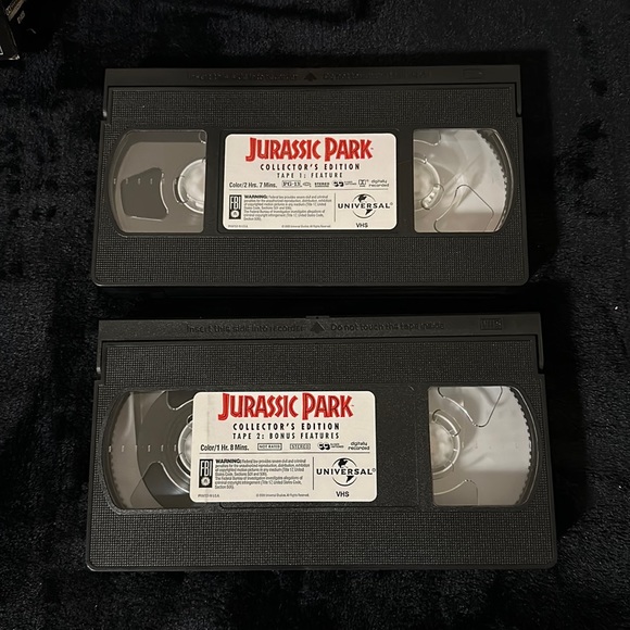 Jurassic Park & Jurassic Park Collector’s Edition VHS Bundle - Picture 5 of 11